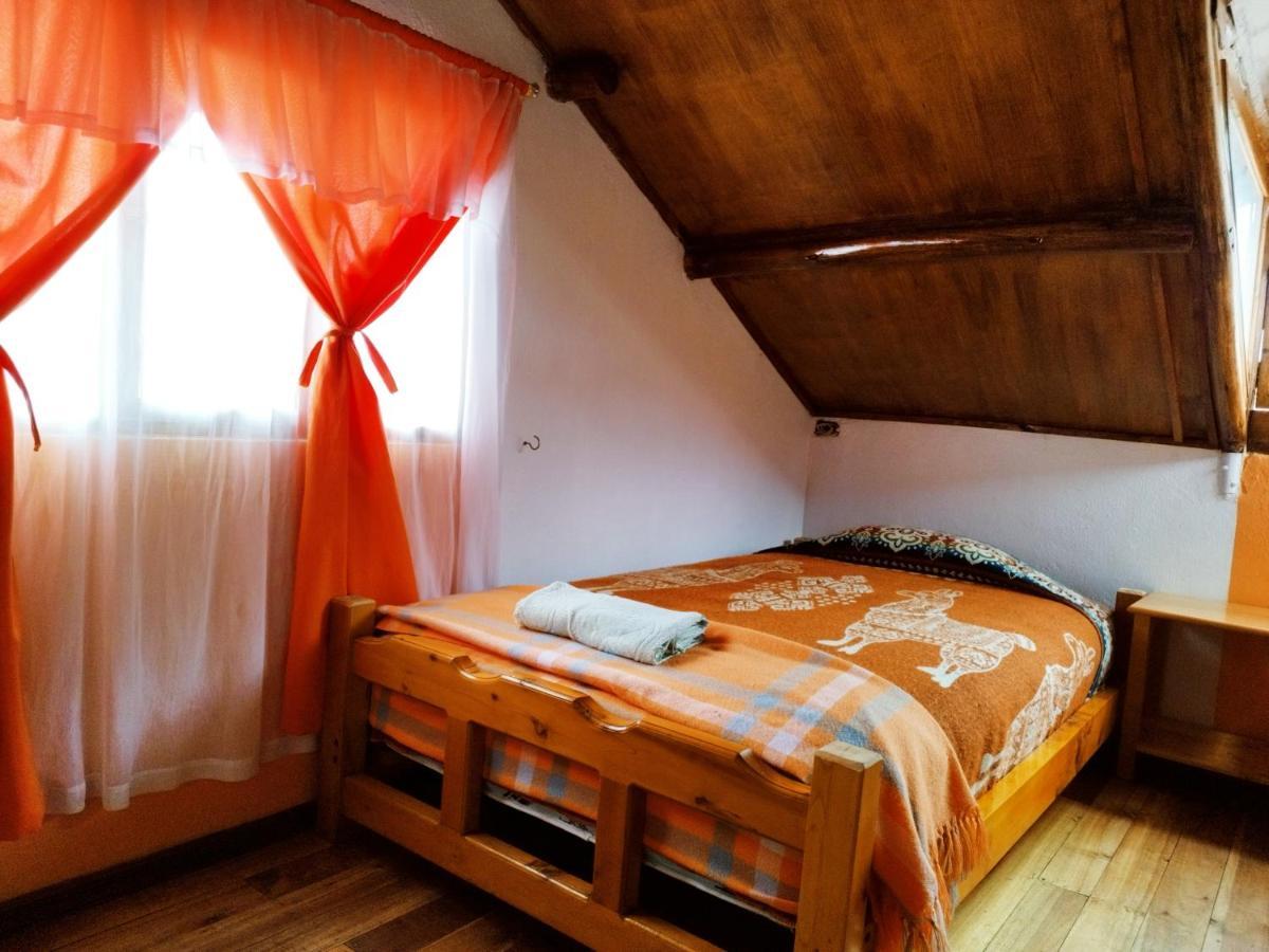Hostal Taita Cristobal Isinlivi Екстериор снимка