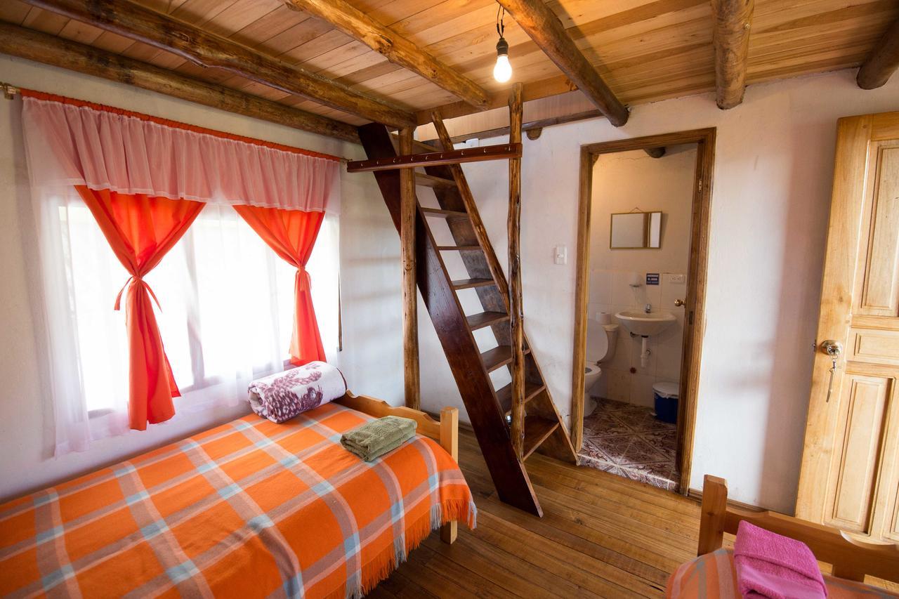 Hostal Taita Cristobal Isinlivi Екстериор снимка